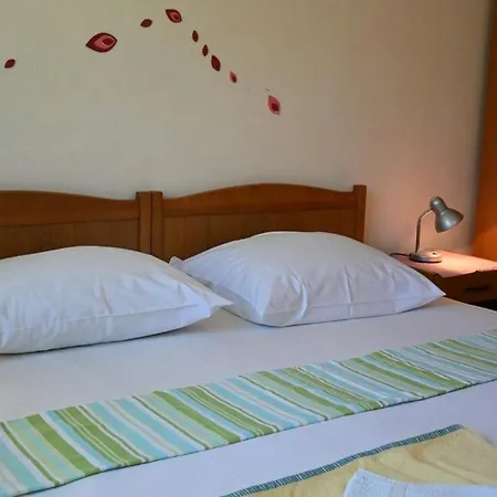 Seaside With A Swimming Pool Pag - 6384 Apartman